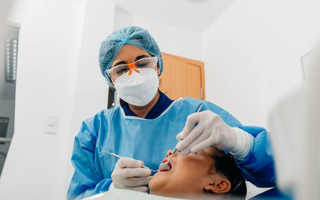 Urgencia Dental en Quetzaltenango: Qué Hacer Antes de Llegar a la Clínica
